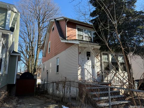 3814 Secor Avenue Bronx NY 10466