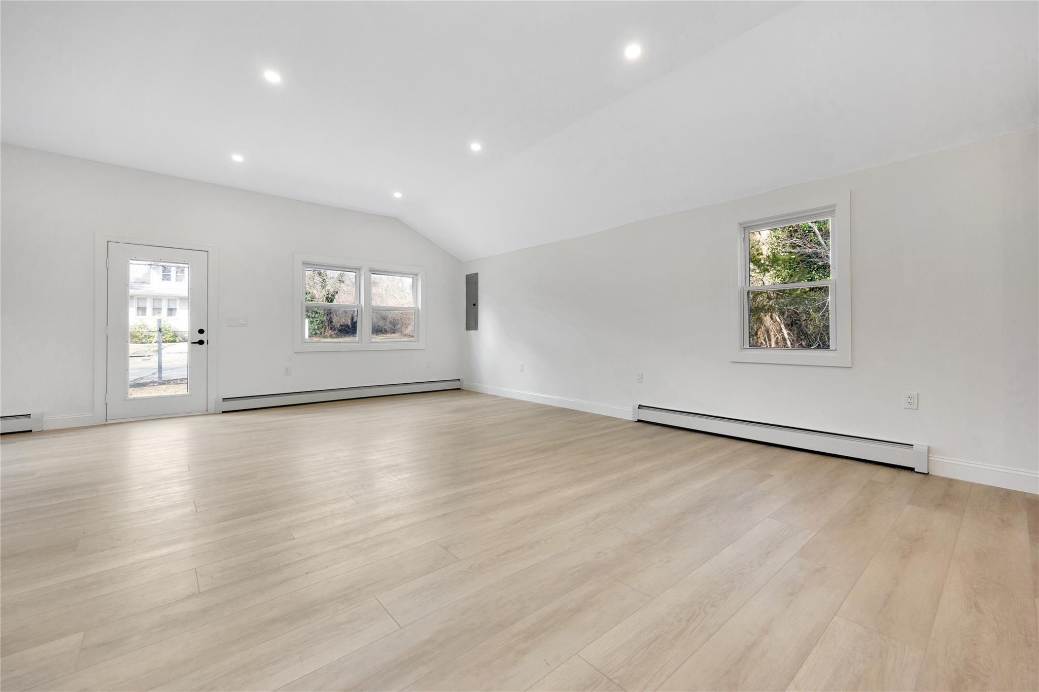 2761 Locust Avenue, Ronkonkoma, New York image 11