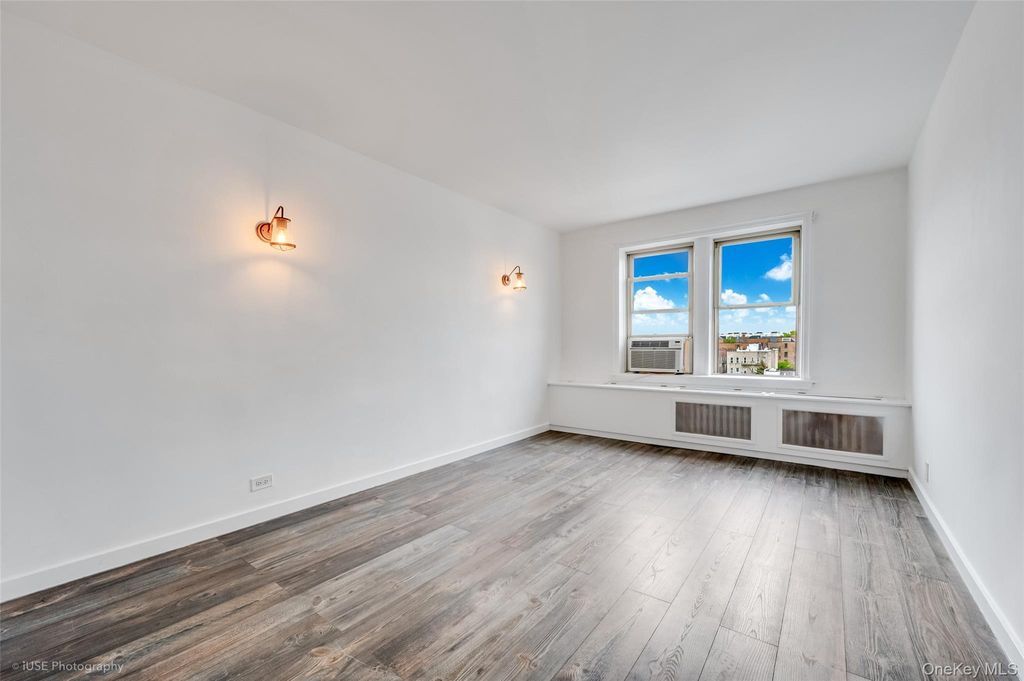 Photo of 48-26 44th Street #7E, Woodside, NY 11377 (MLS # 994997)
