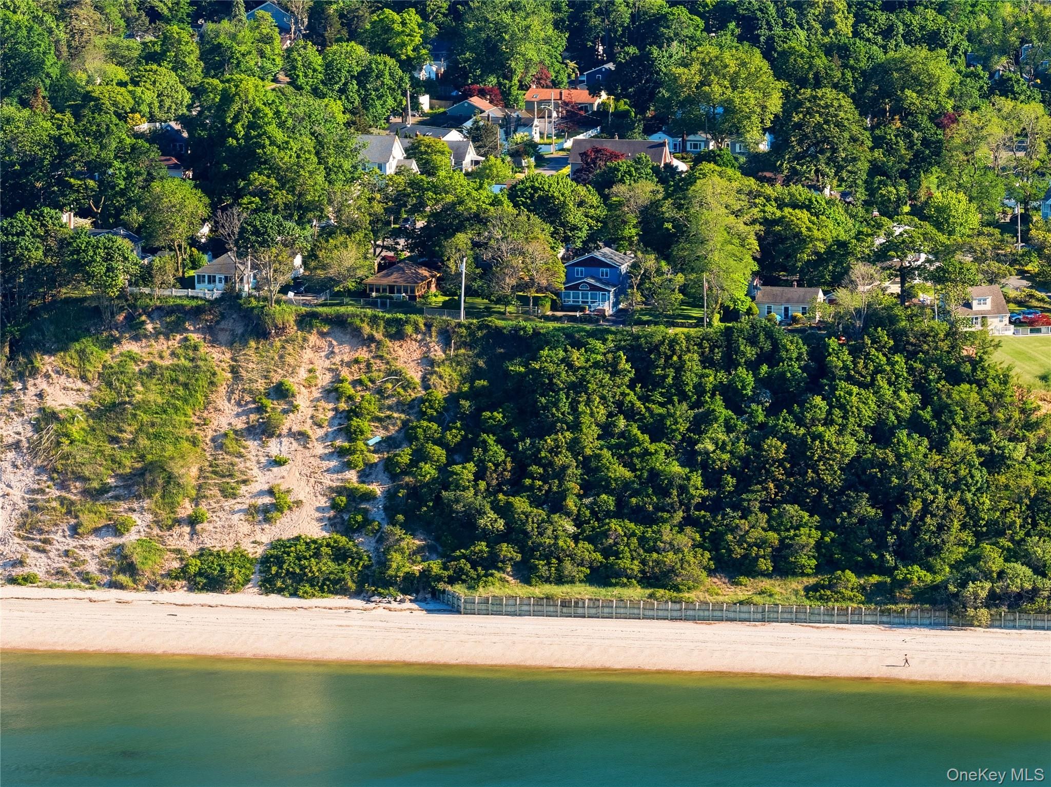 120 Soundview Drive