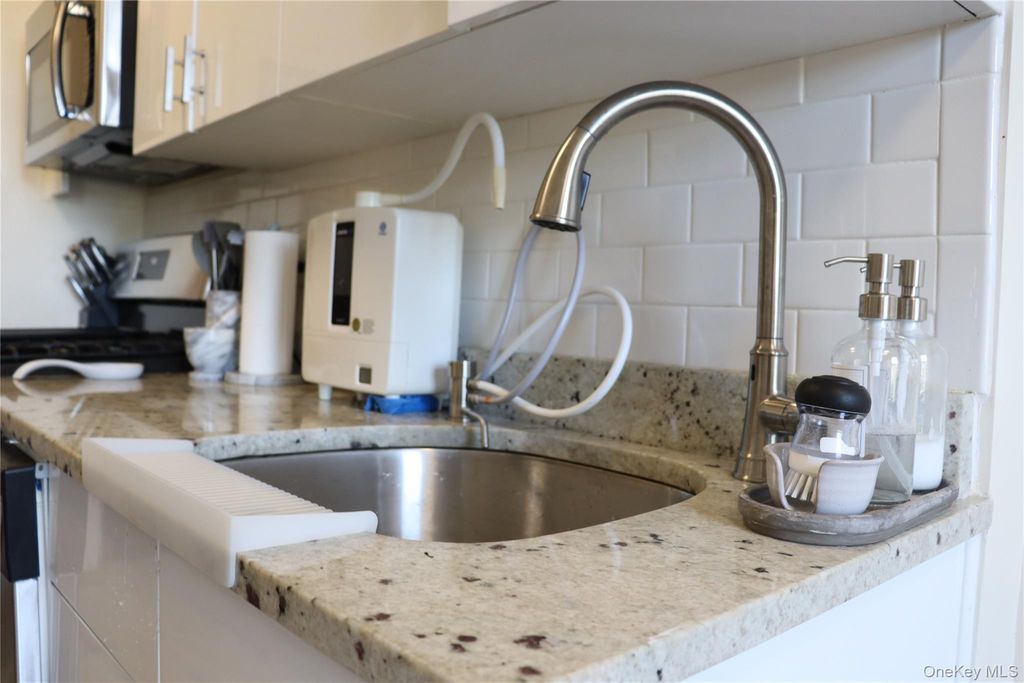 Photo of 47 N Central Avenue #3K, Hartsdale, NY 10530 (MLS # 966411)