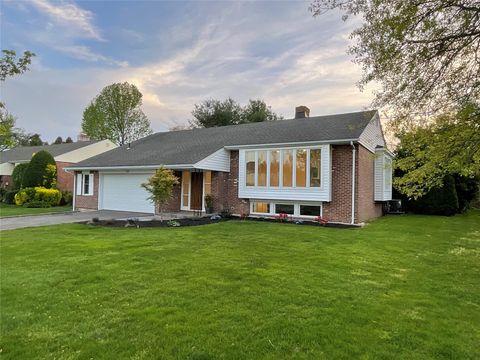 289 Birch Drive Roslyn NY 11576