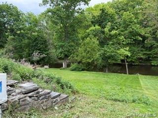 16 Willowbrook Heights
