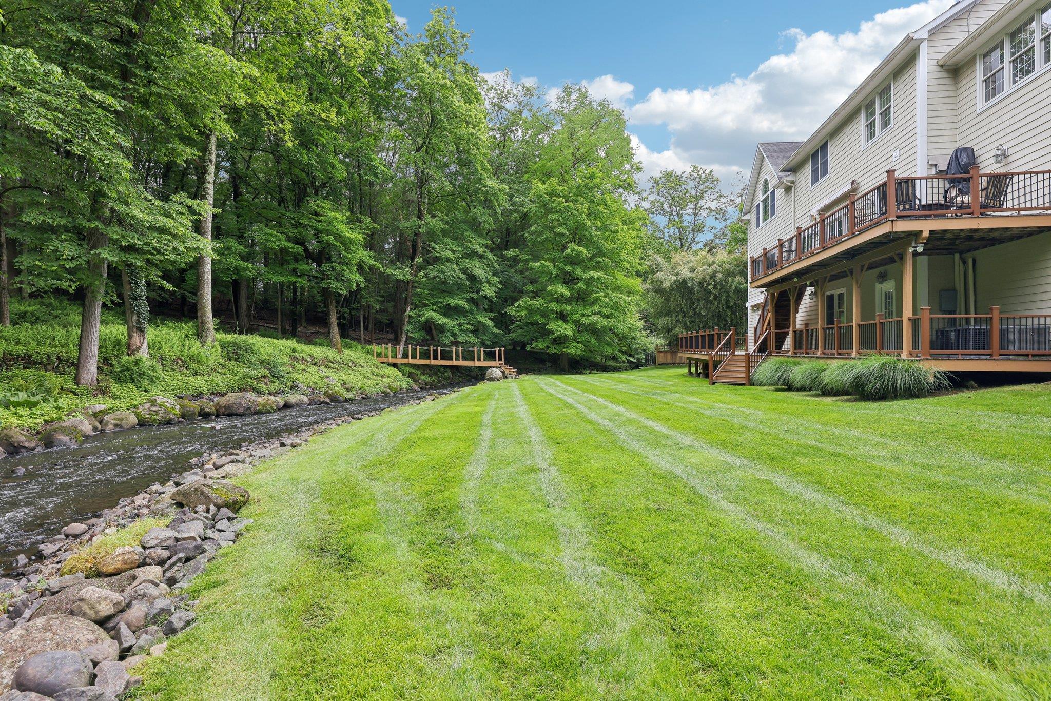 306 Old Mill Road, Valley Cottage, New York image 33