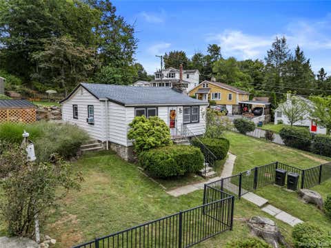 Photo for 2 Glenbrook Road
