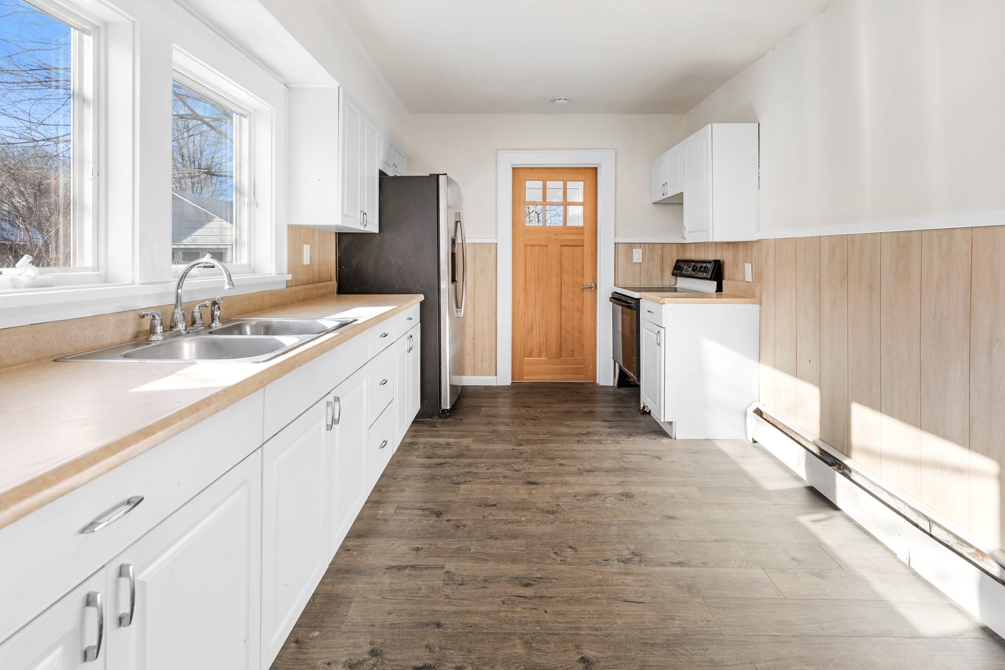 401 6th Street, Greenport, New York image 16