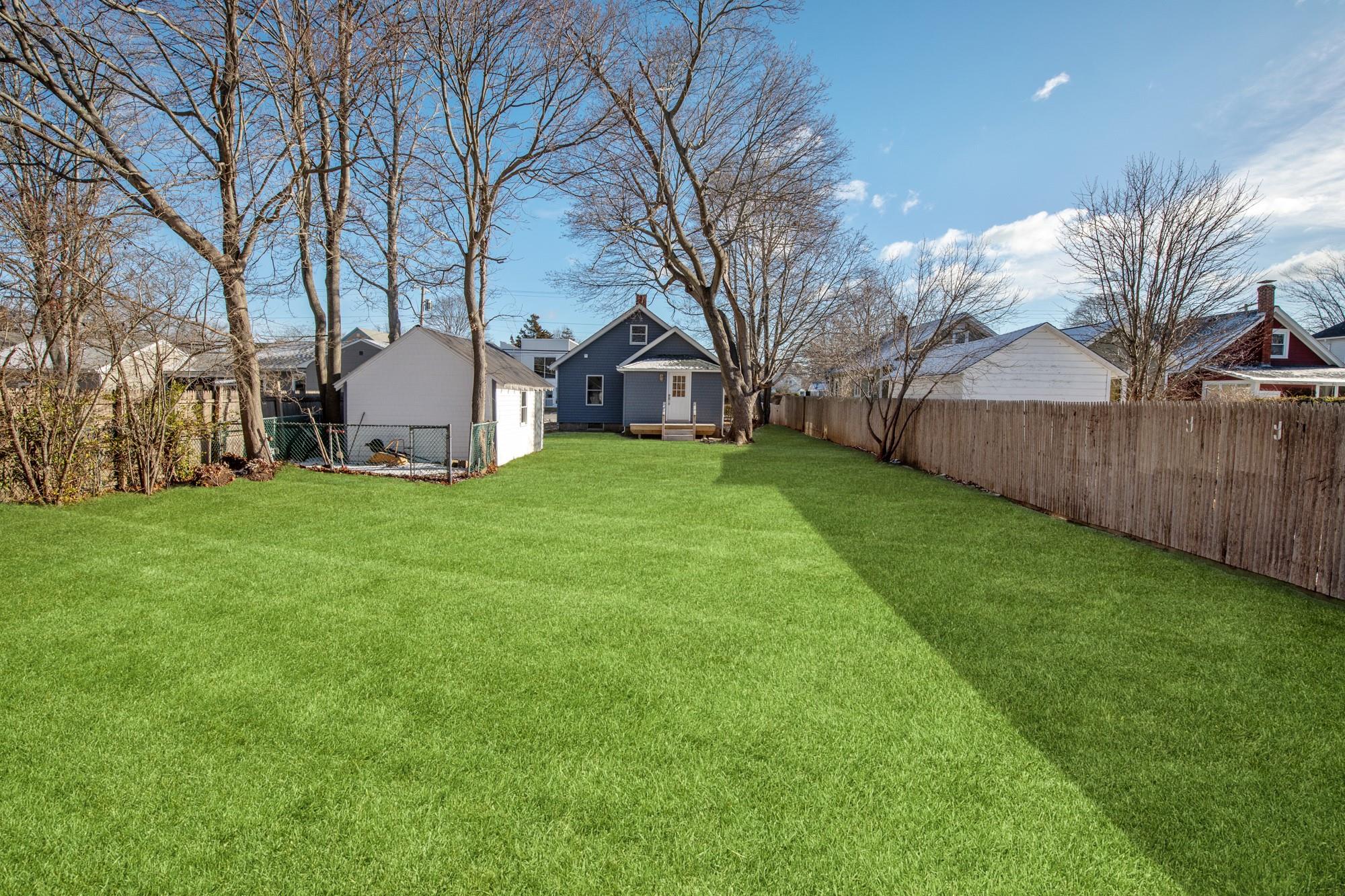 401 6th Street, Greenport, New York image 4