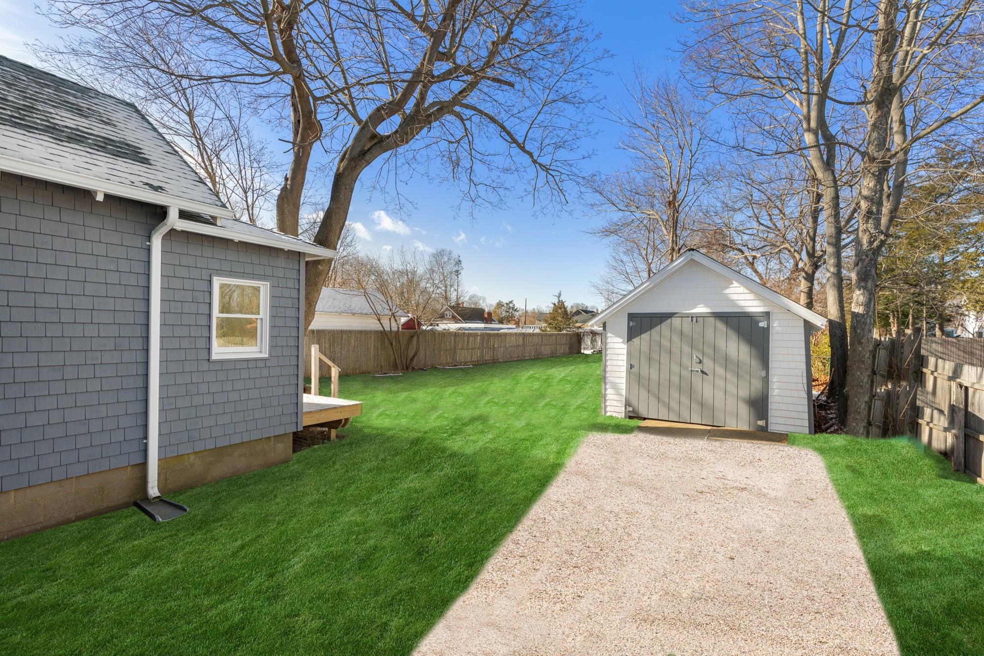 401 6th Street, Greenport, New York image 5