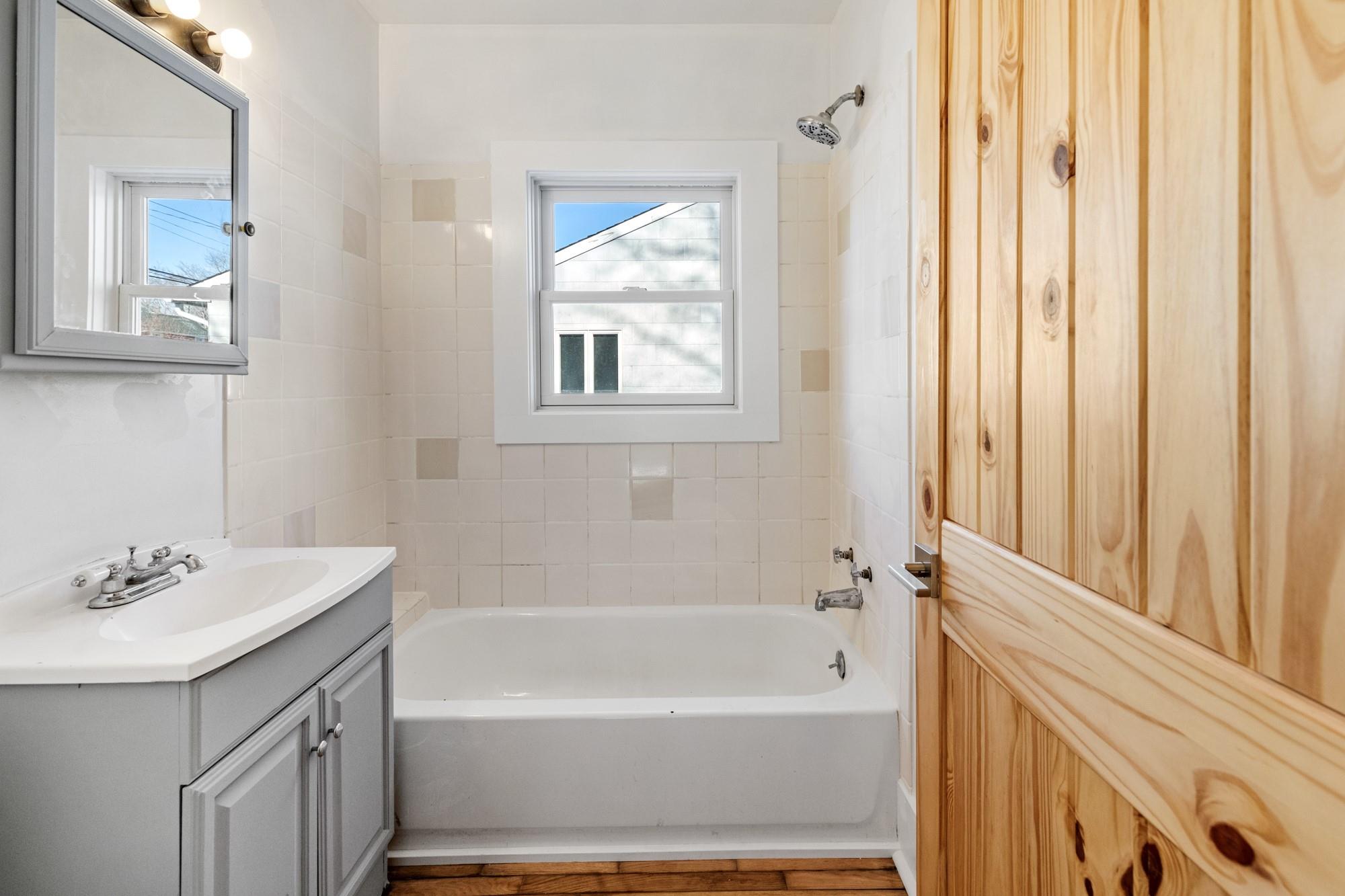 401 6th Street, Greenport, New York image 20
