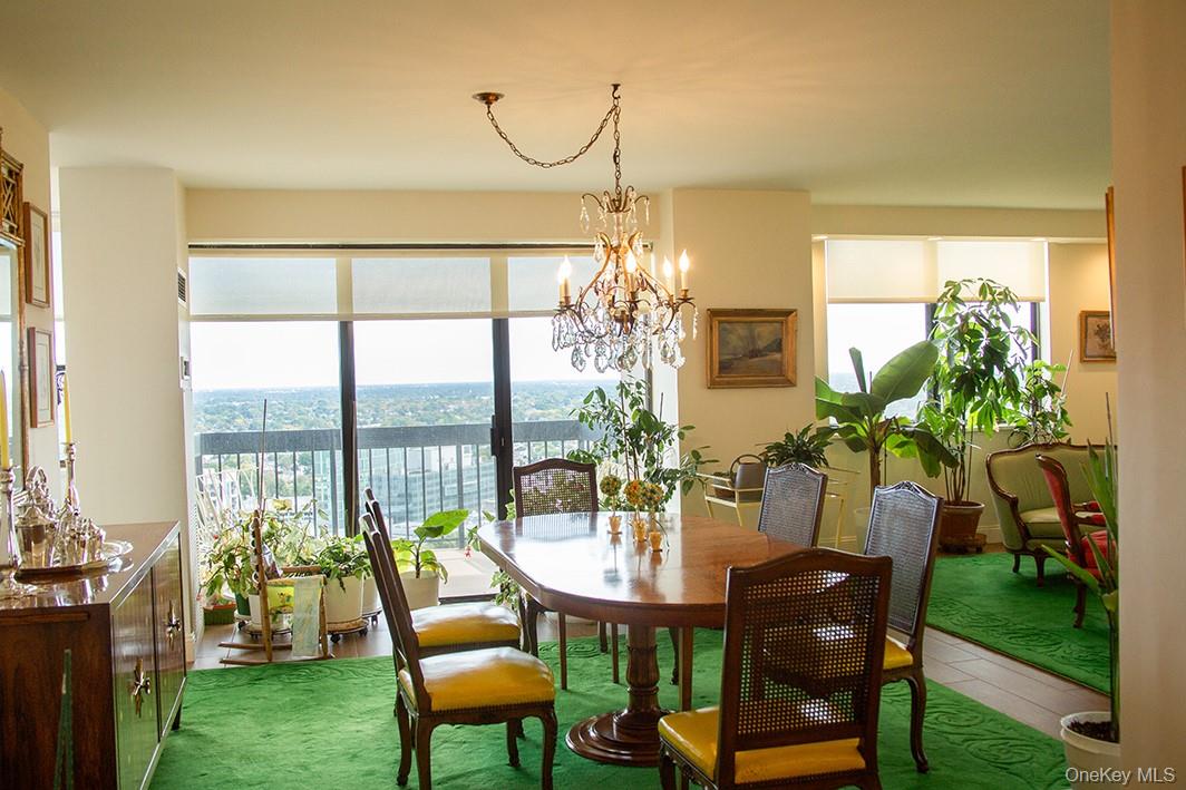 27110 grand central Parkway 19V