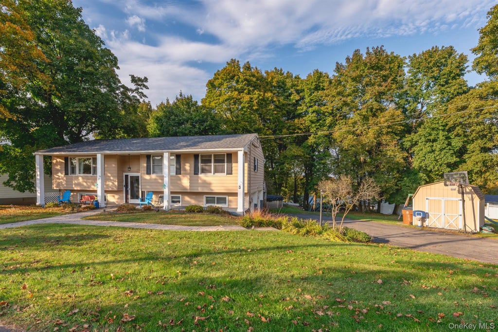 Photo of 41 Hillcrest Avenue, Kingston, NY 12401 (MLS # 1053534)