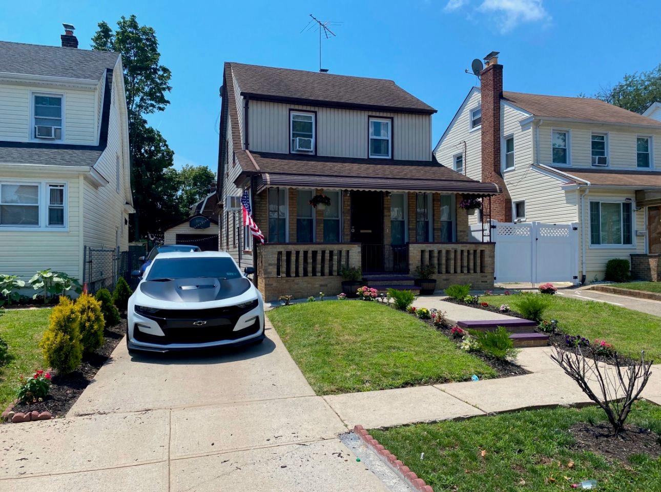 Rental Property at 215th Street, Queens Village, Queens, NY - Bedrooms: 3 
Bathrooms: 2 
Rooms: 8  - $4,000 MO.