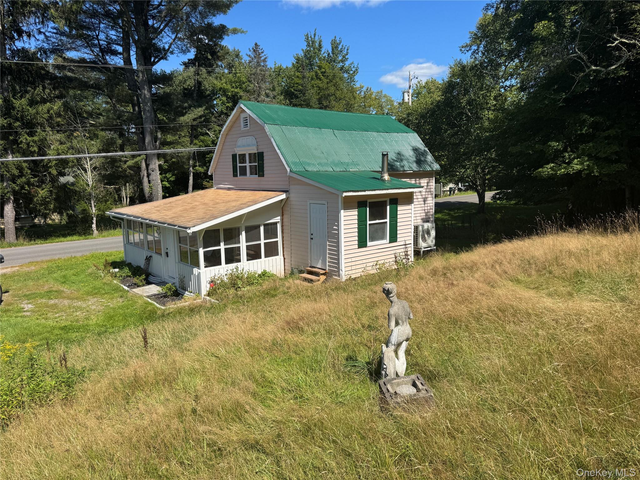 31 Willowemoc Road