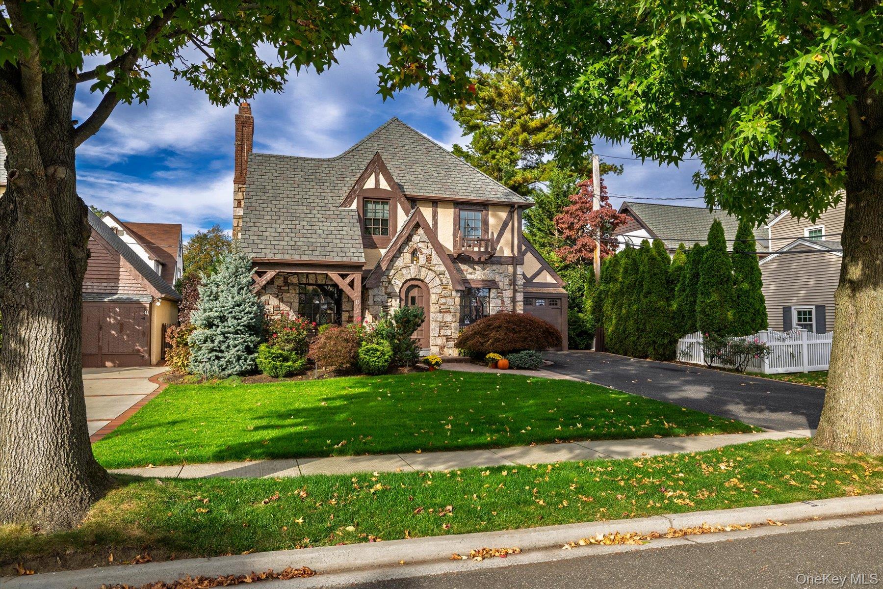 15 Brevoort Place