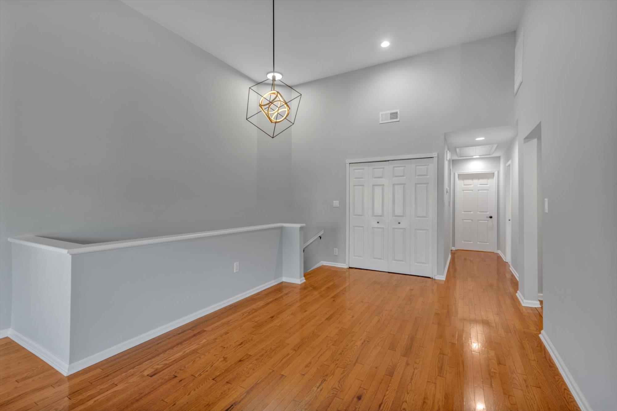 240-06B Oak Park Drive, Douglaston, New York image 7