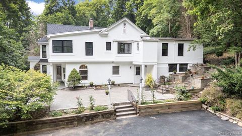 1101 Jericho Oyster Bay Road Muttontown NY 11732