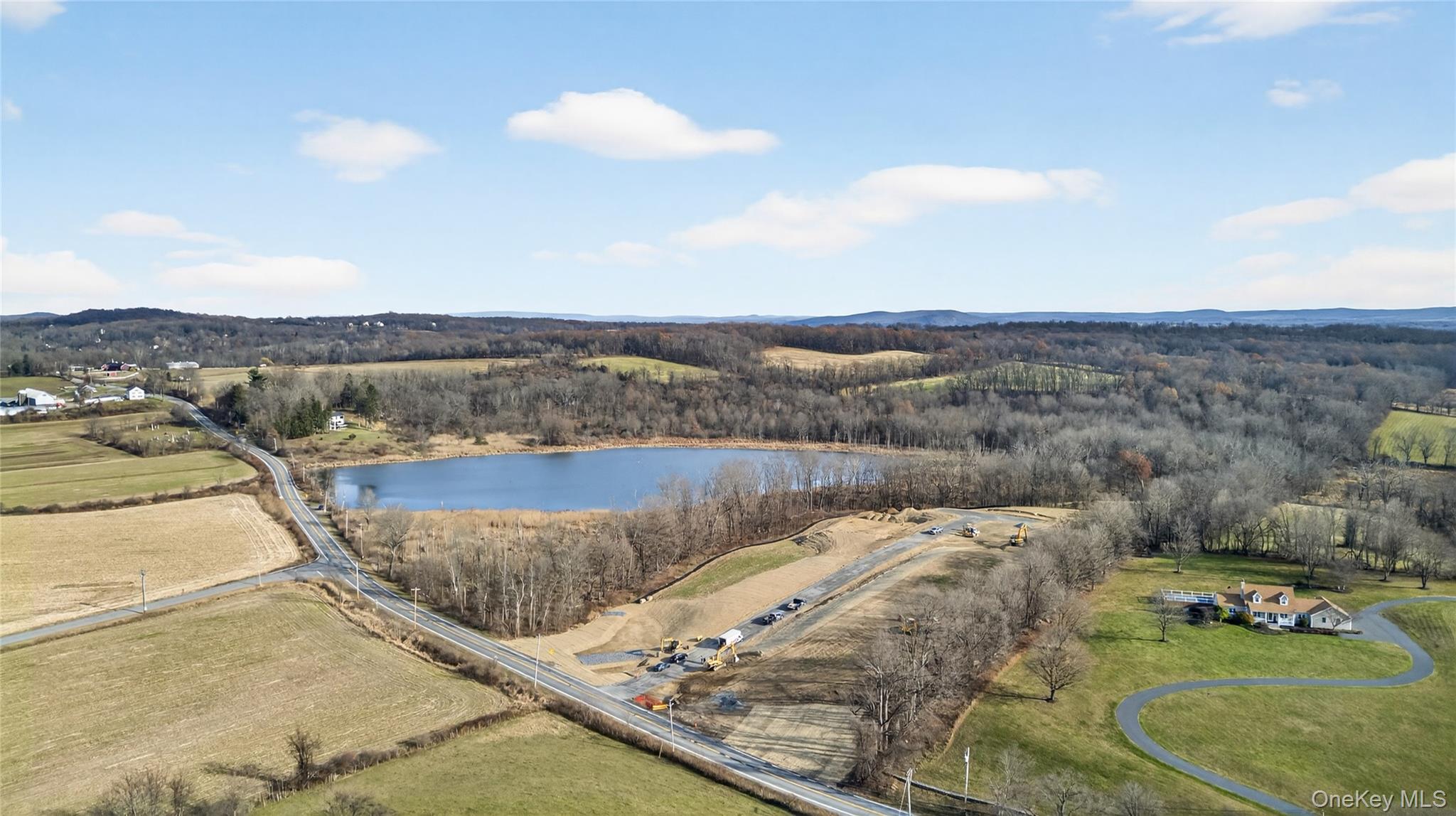 1 Lakeside Court