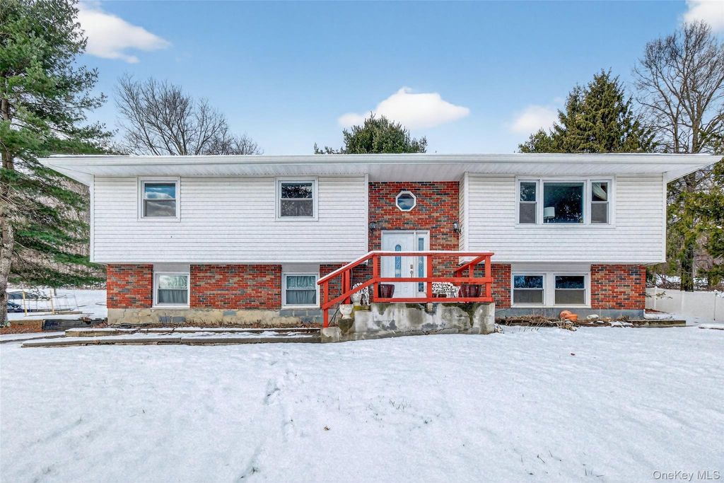 Photo of 93 Old Mill Road, Wallkill, NY 12589 (MLS # 946320)