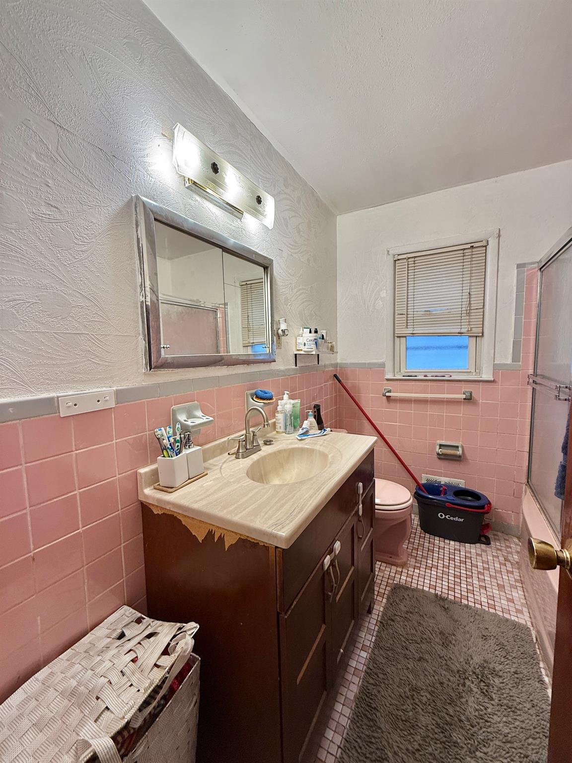 33 Ball Park Lane, Hicksville, New York image 17