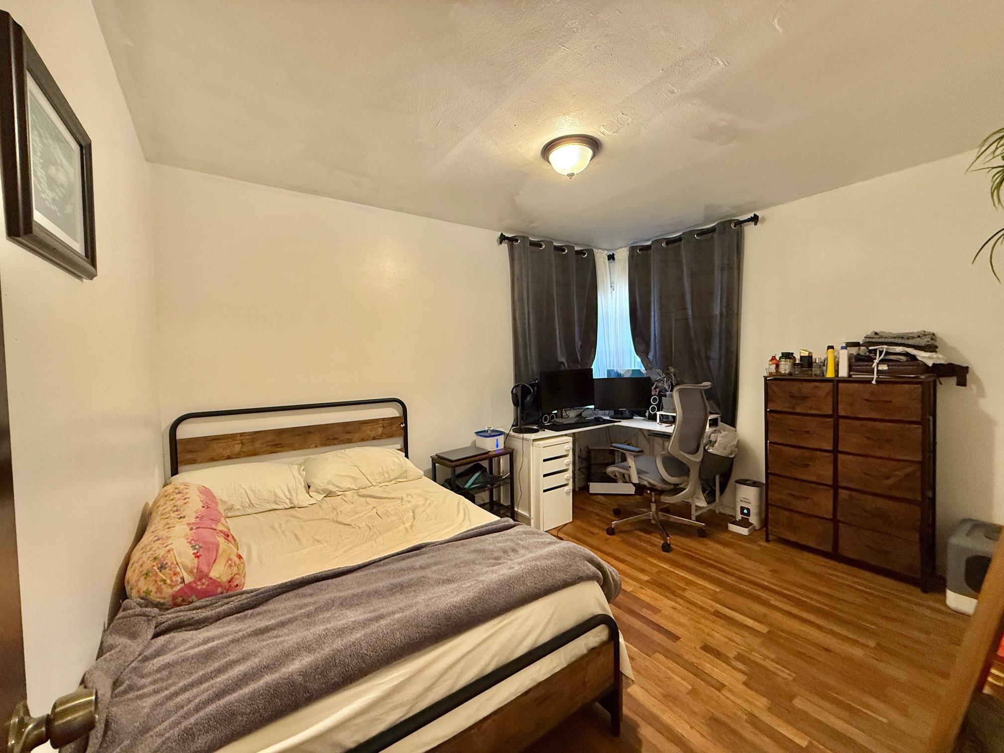 33 Ball Park Lane, Hicksville, New York image 21