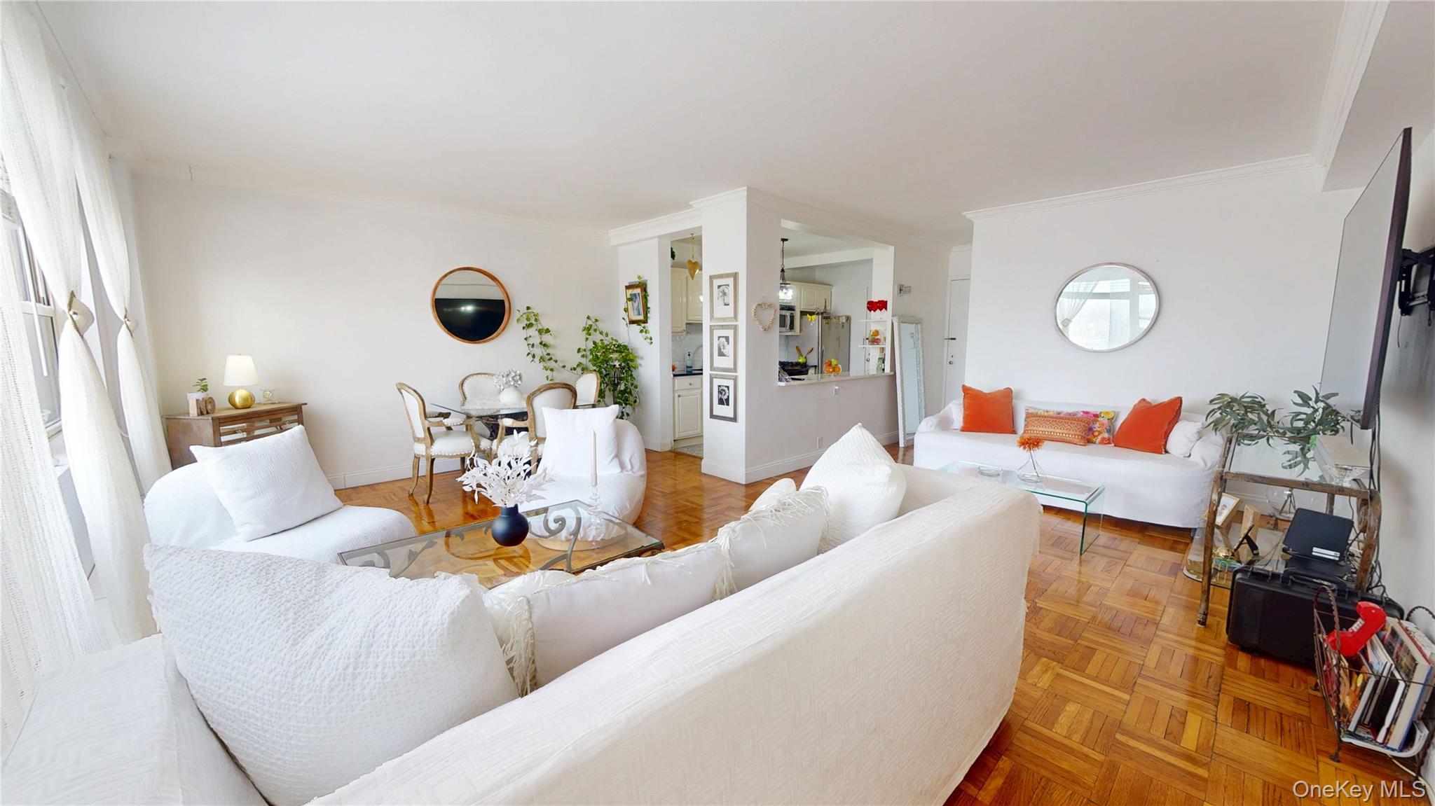 3 Fordham Hill Oval 8B