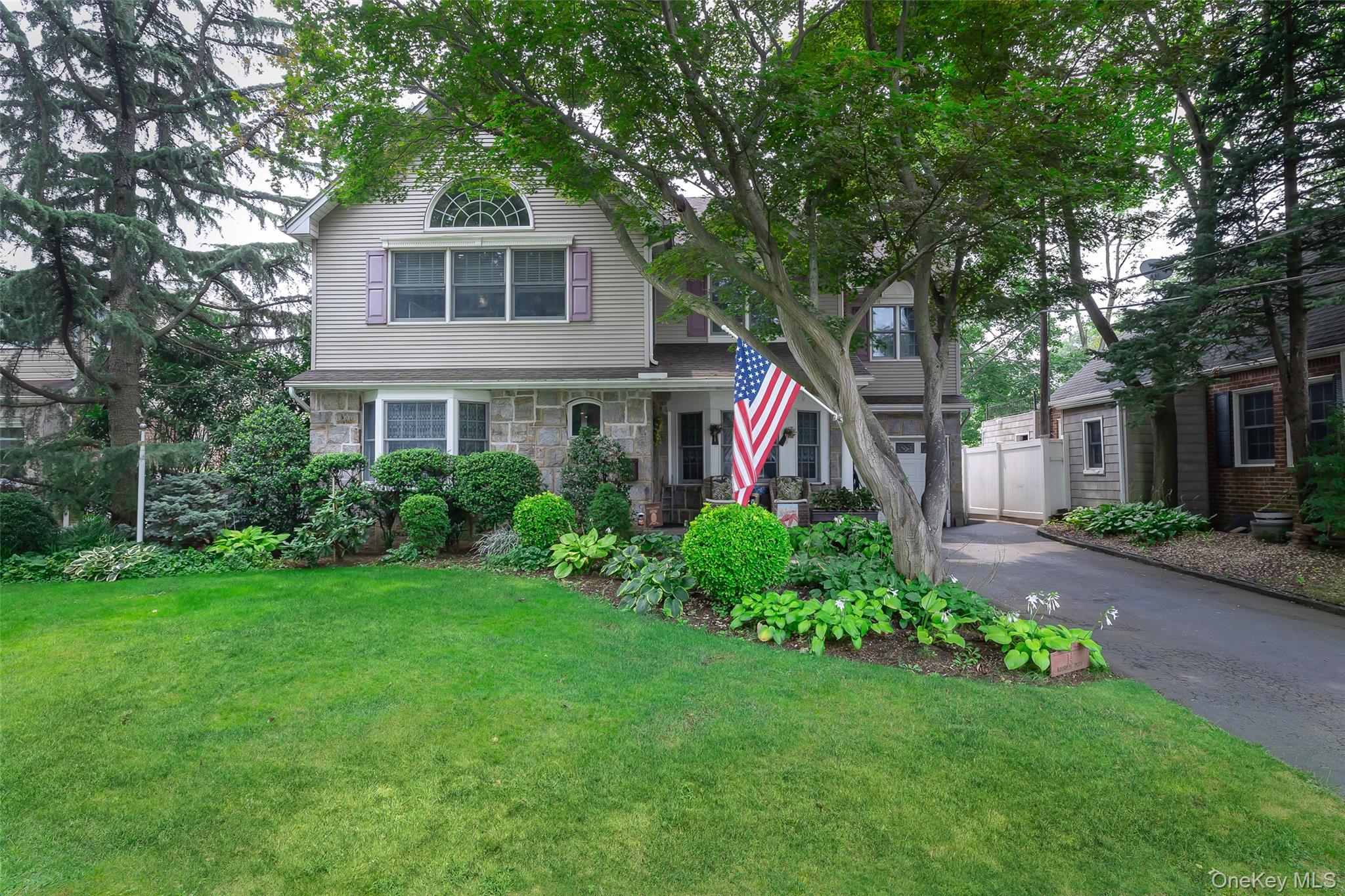14 Magnolia Drive