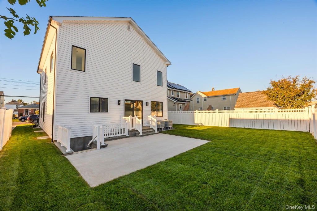 Photo of 43 Westbury Avenue, Mineola, NY 11501 (MLS # 1031927)