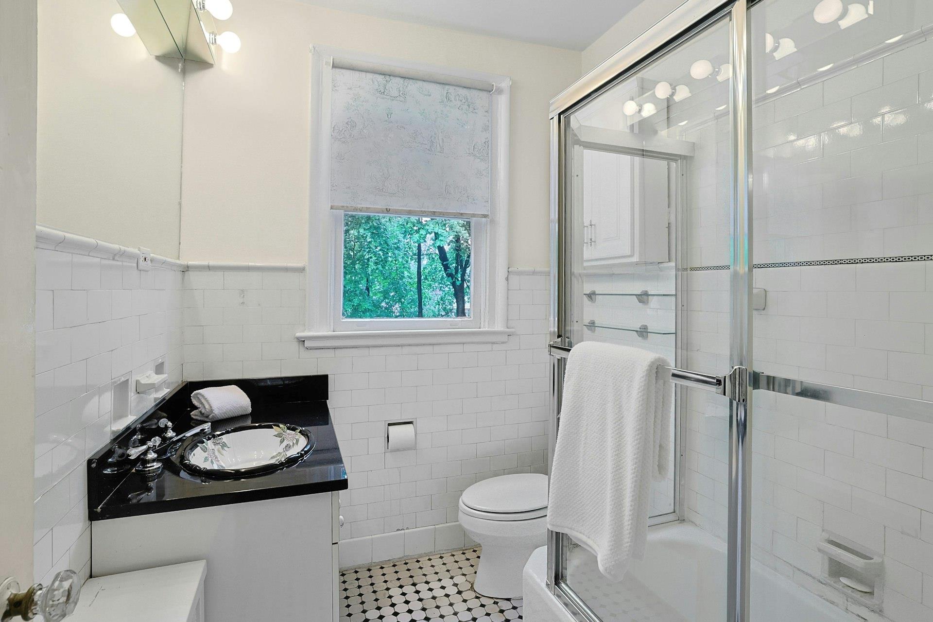 67 Bon Air Avenue, New Rochelle, New York image 13
