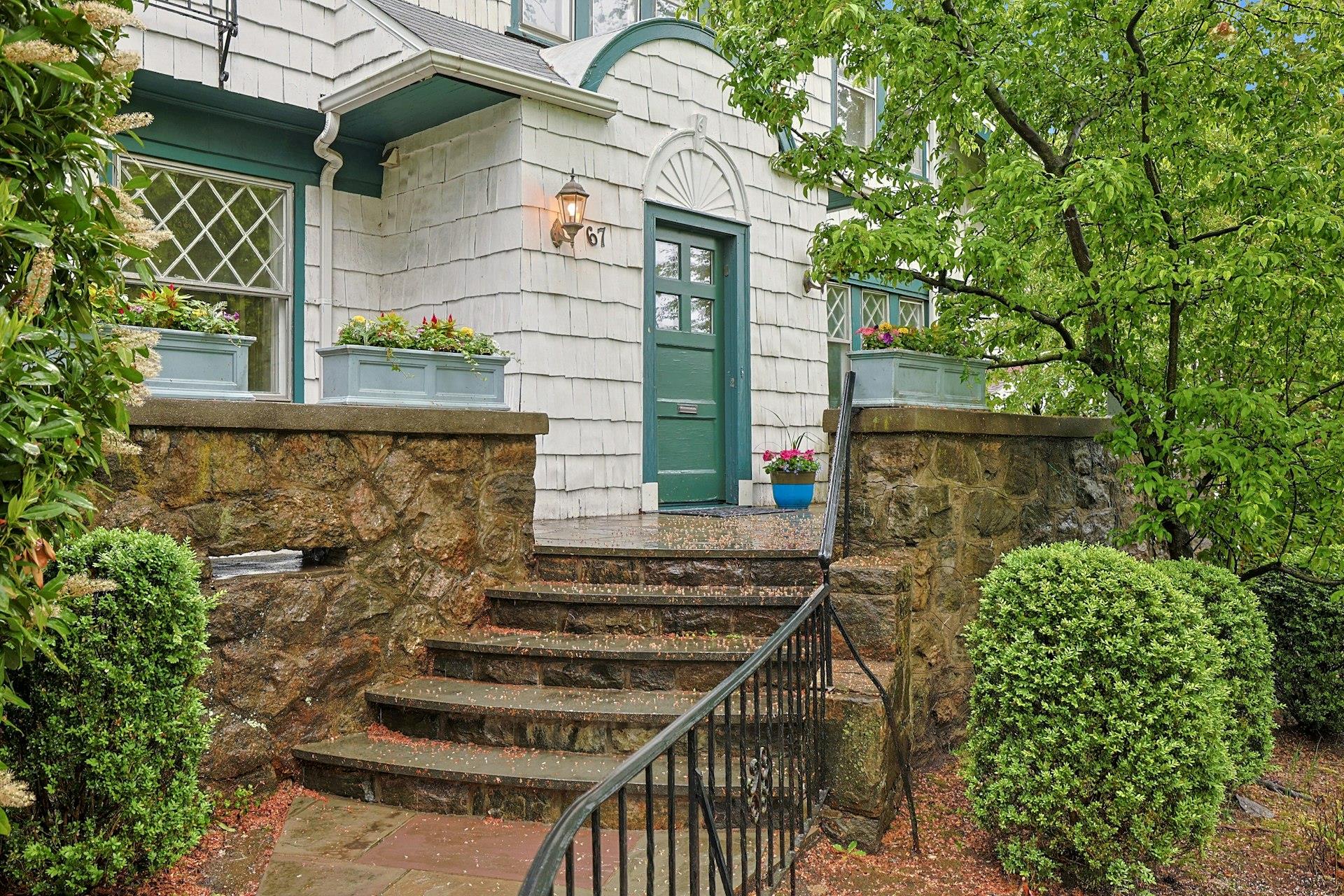 67 Bon Air Avenue, New Rochelle, New York image 27