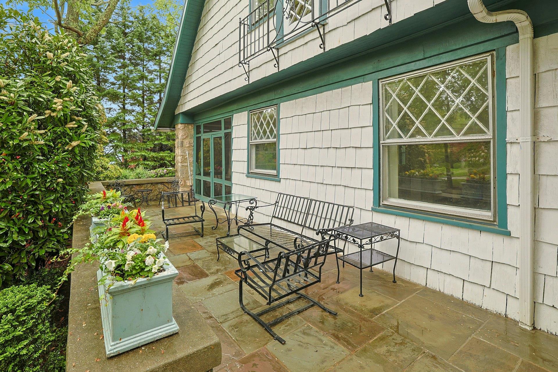 67 Bon Air Avenue, New Rochelle, New York image 26