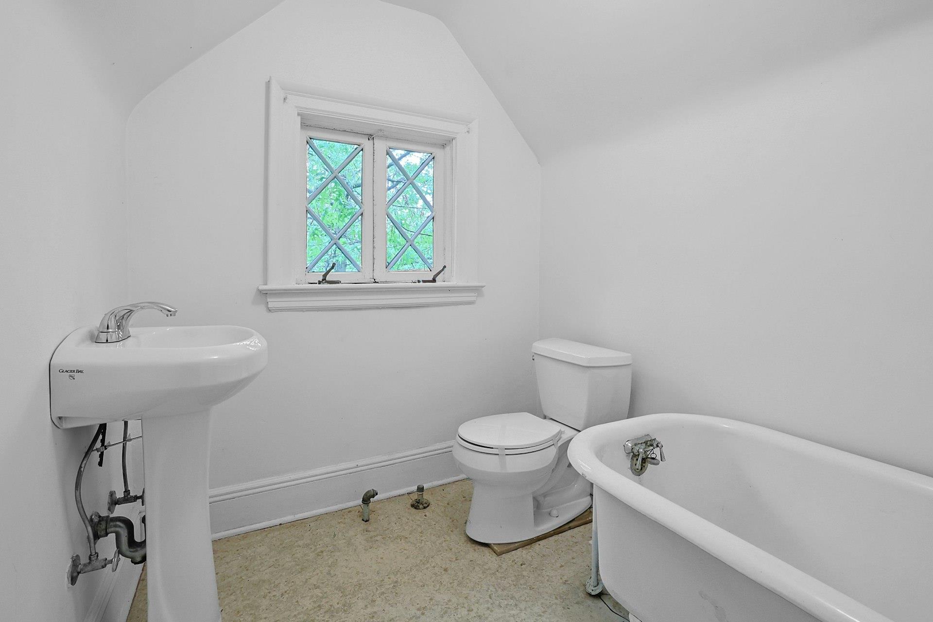 67 Bon Air Avenue, New Rochelle, New York image 20