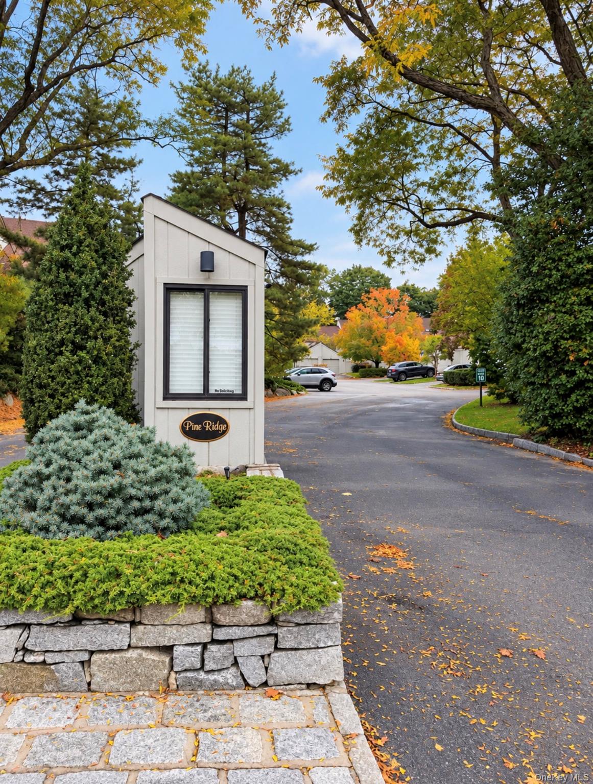 15 Pine Ridge Road