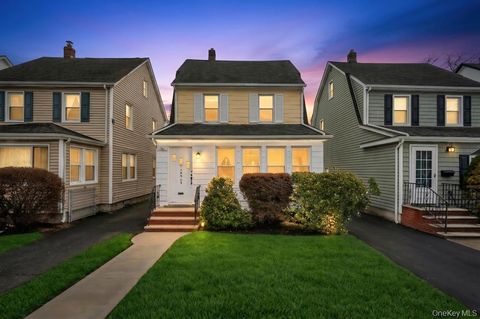 248-24 88th Drive Bellerose NY 11426