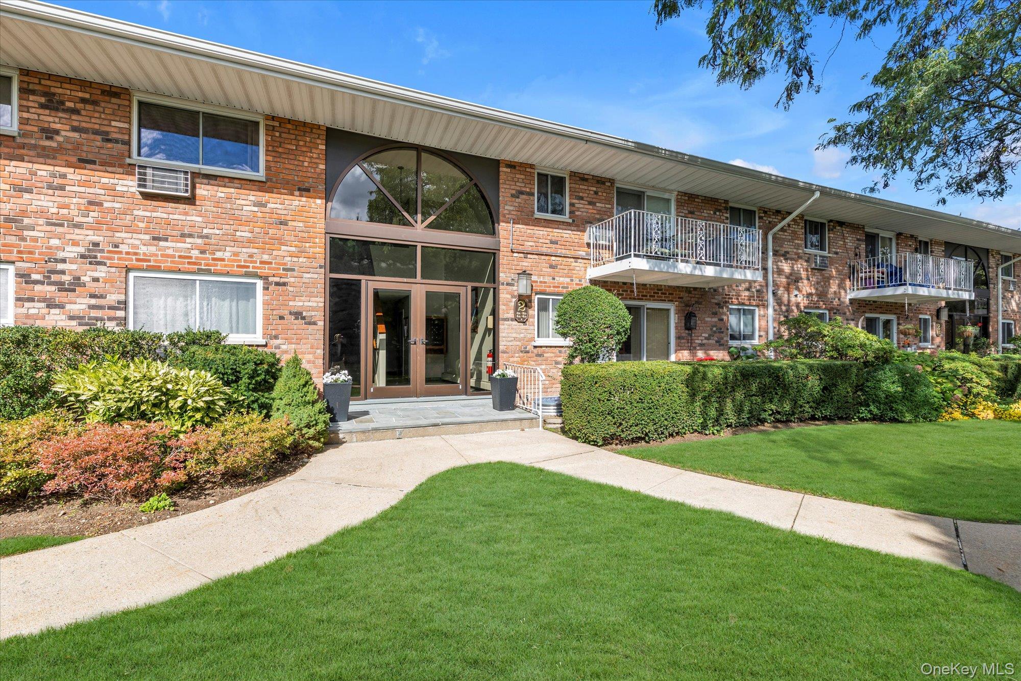 1 Toms Point Lane Bldg.#2, Apt.4A