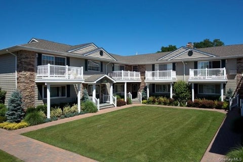 Apartment For Rent - 45 Golden Avenue #B06<br/> Deer Park, NY 11729