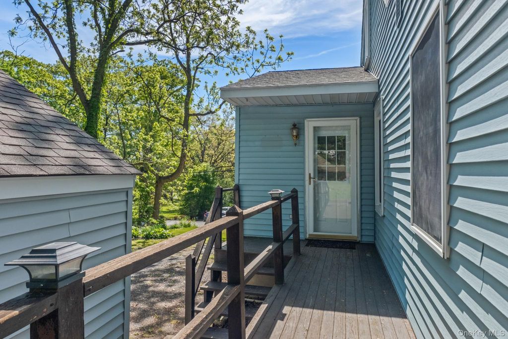 Photo of 189 Lakeside Road, Newburgh, NY 12550 (MLS # 984608)