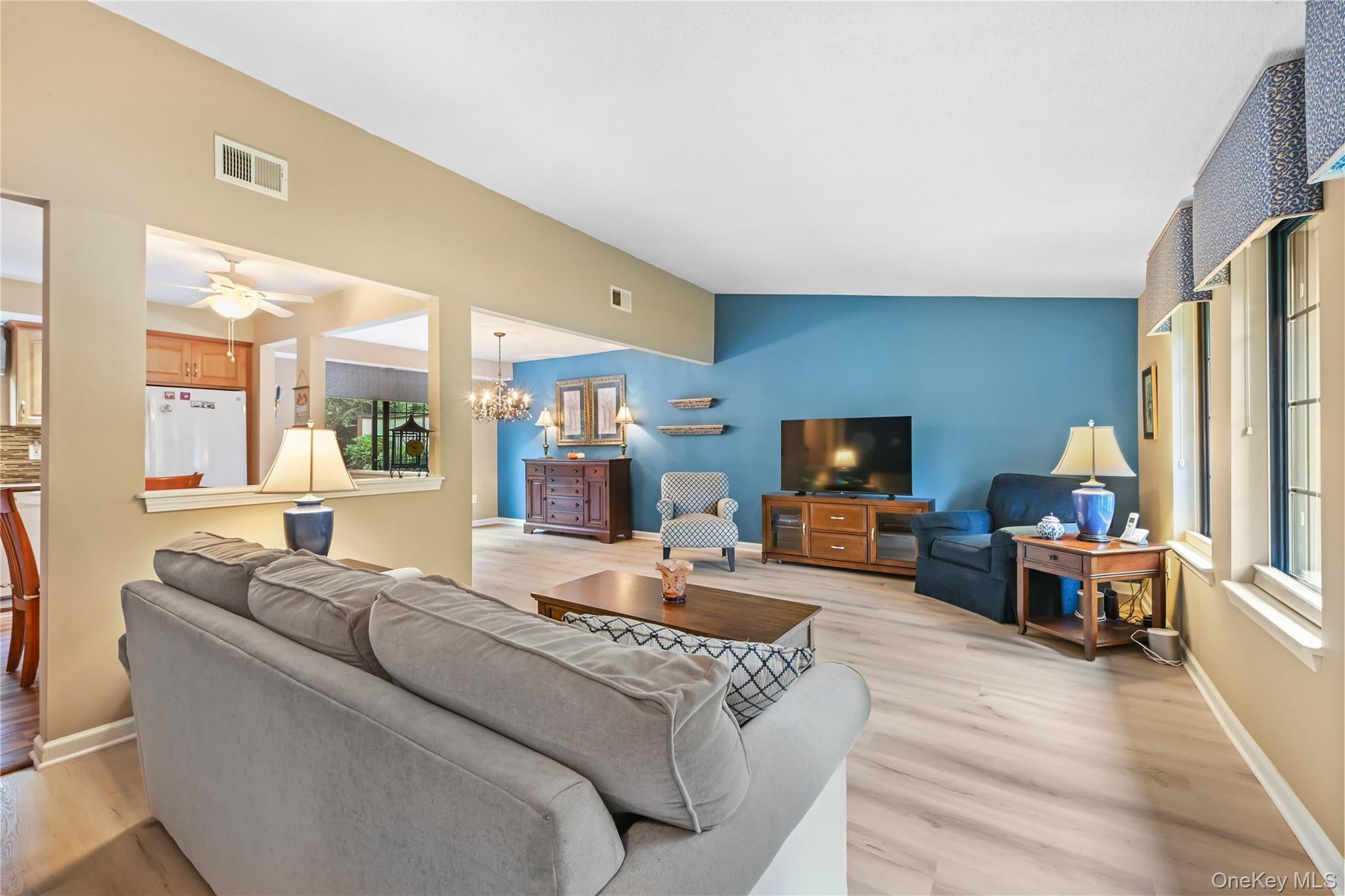 119 Stringham Road 16