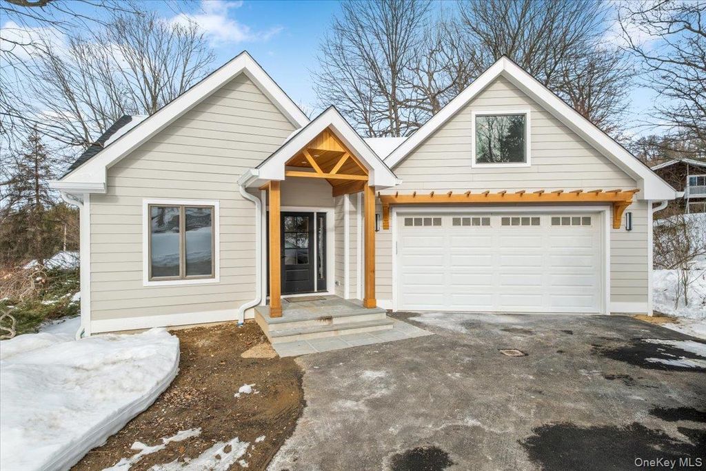 Photo of 9 Shady Road, Ardsley, NY 10502 (MLS # 960745)