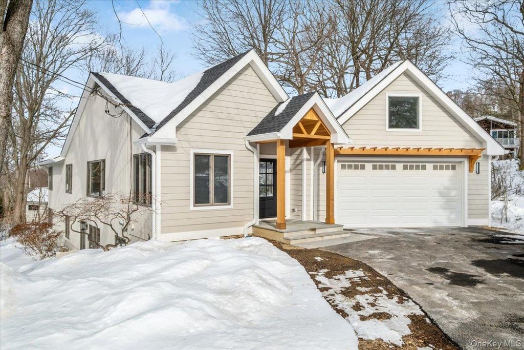 Photo of 9 Shady Road, Ardsley, NY 10502 (MLS # 960745)