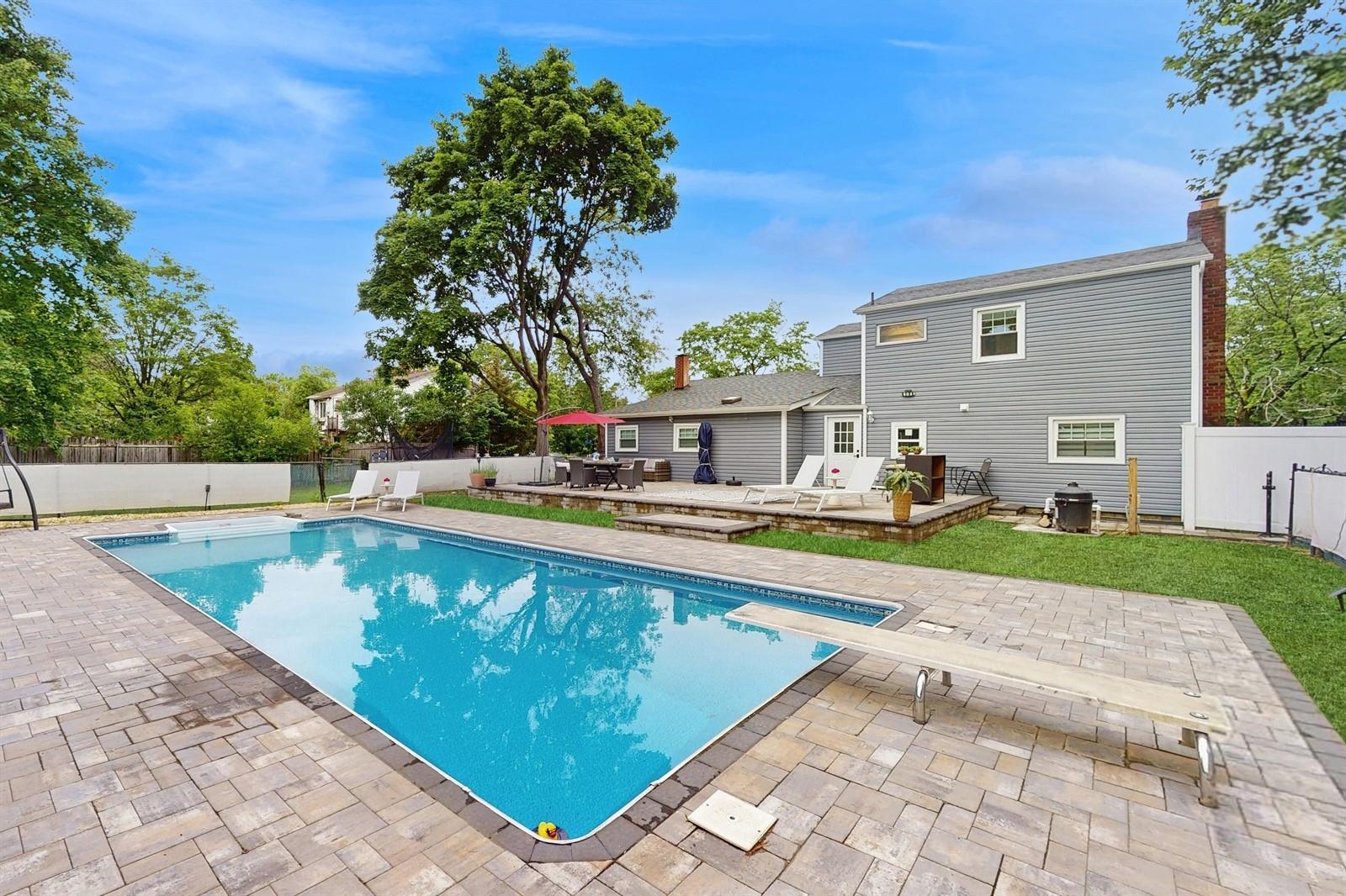 25 Charter Avenue, Dix Hills, New York image 25