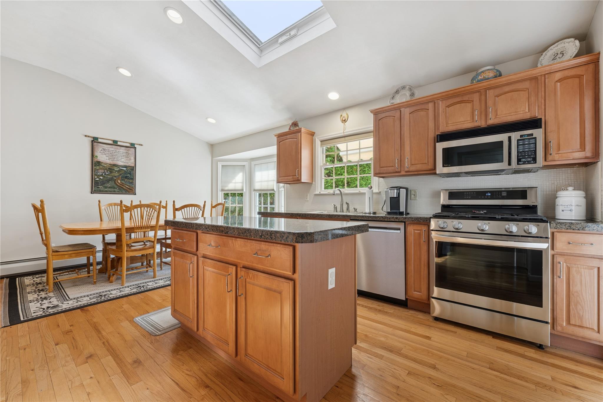 2062 Washington Avenue, Seaford, New York image 10