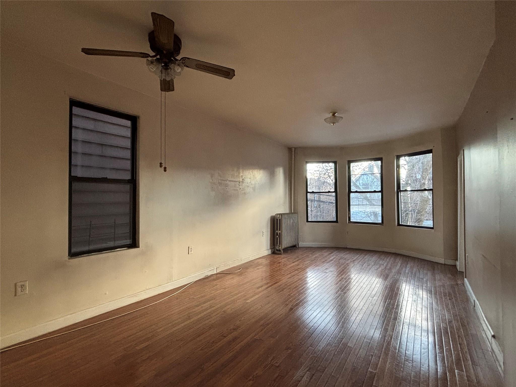 Rental Property at Fillmore Street 2, Bronx, New York - Bedrooms: 3 
Bathrooms: 1  - $3,300 MO.