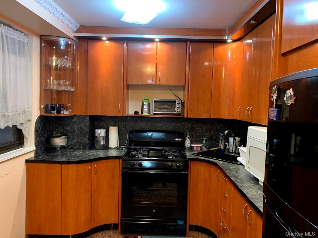 61-35 98th Street 2C - Photo 3