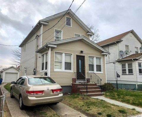 Apartment For Sale - 21621 133rd Road<br/> Springfield Gardens, NY 11413