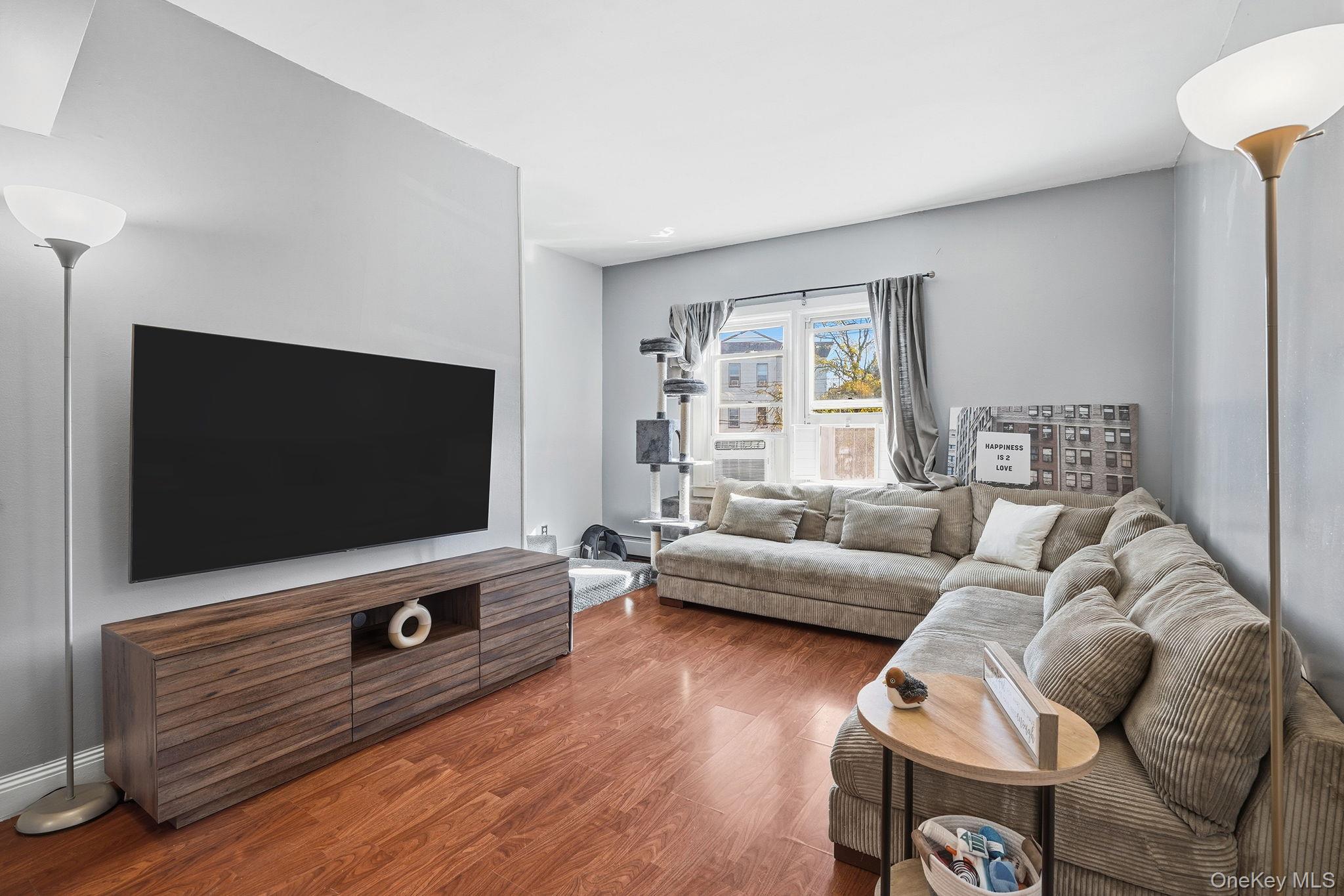 124 W Lincoln Avenue