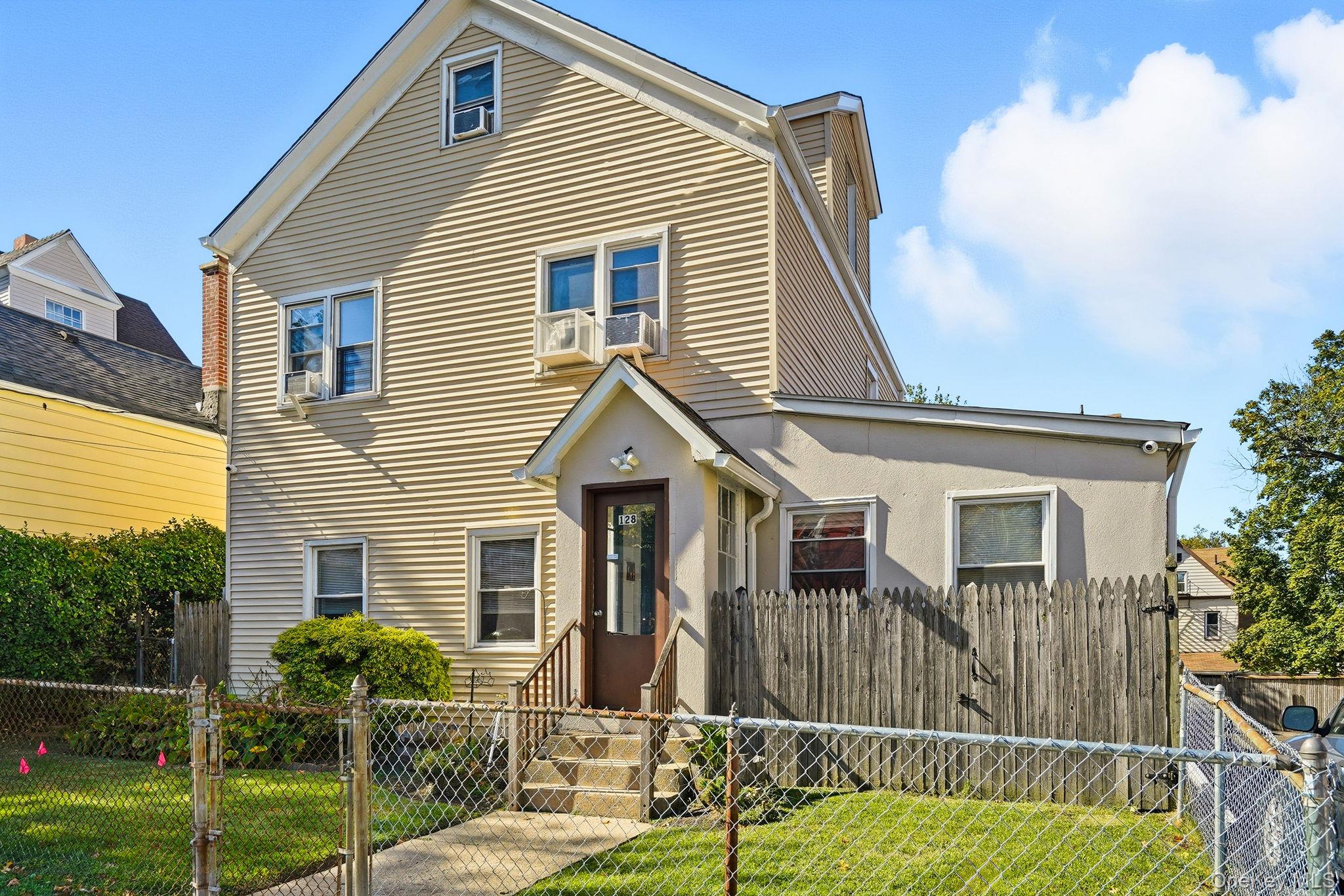 124 W Lincoln Avenue