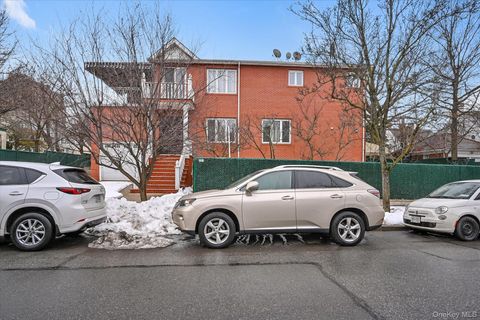 Photo of 7716 Kew Forest Lane, Forest Hills, NY 11375 (MLS # 967629)