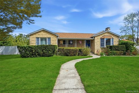 27 Halsey Street, Islandia, NY 11749 - MLS#: 989612
