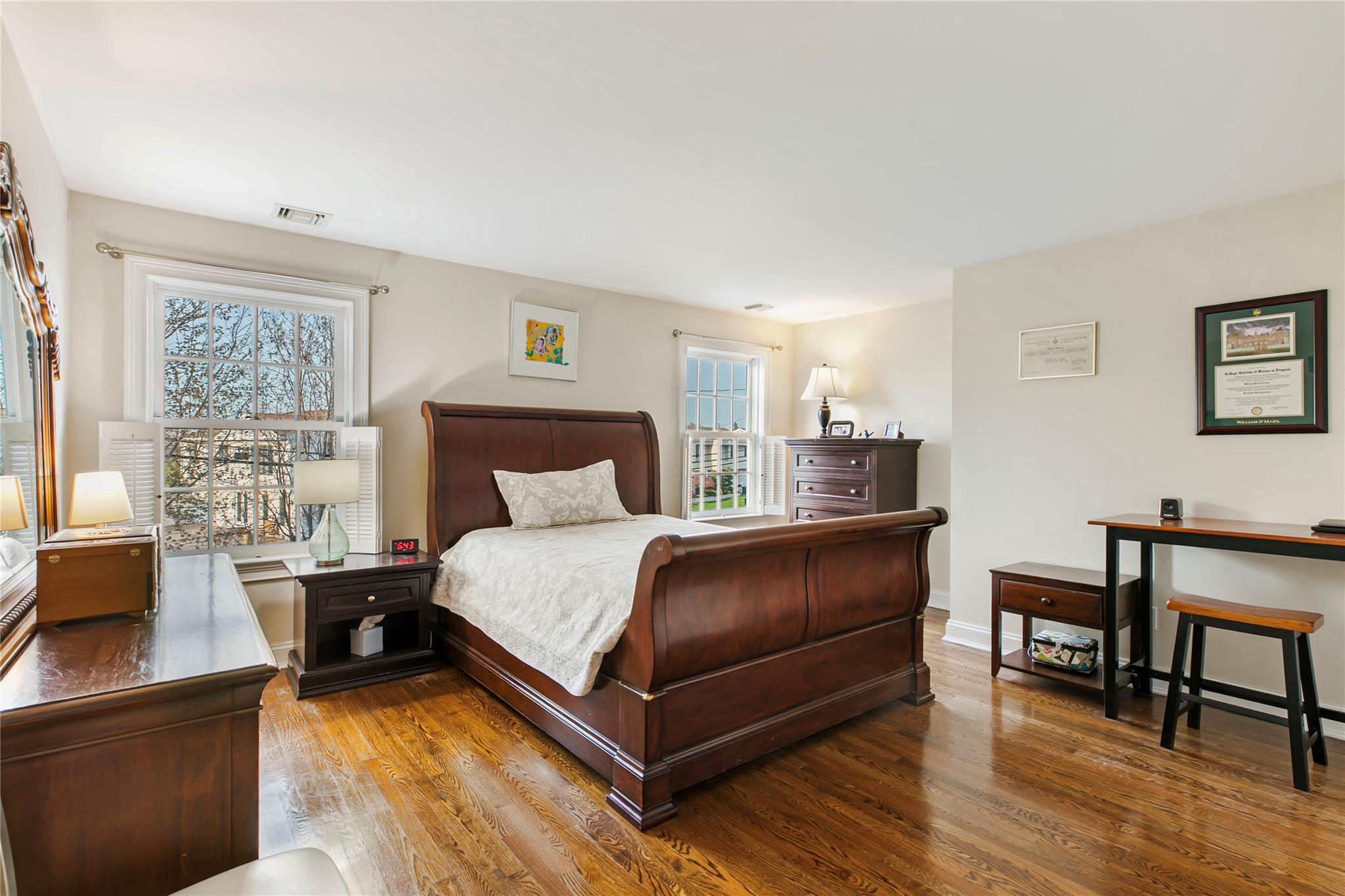 3076 Riverside Drive, Wantagh, New York image 17