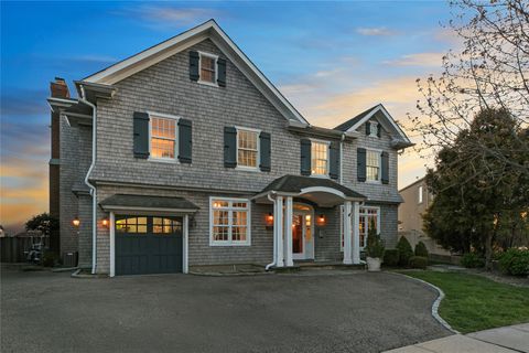 3076 Riverside Drive Wantagh NY 11793